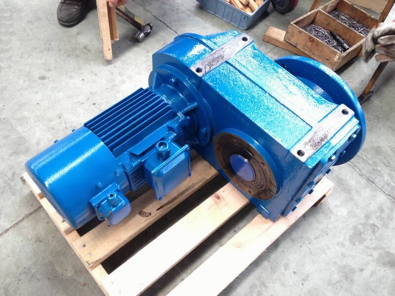 FAF87 Parallel shaft helical gearmotor