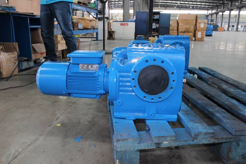 sf47 worm helical gearmotor