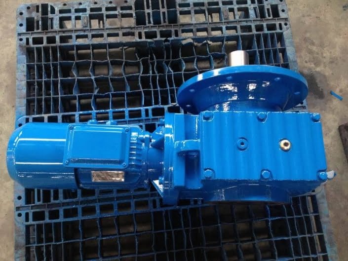 SF series Flange Mounted Worm Helical Gearmotor High efficiency gearboxes, speed reducer