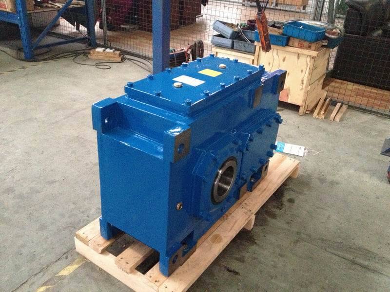 B2HV09 GEARBOX