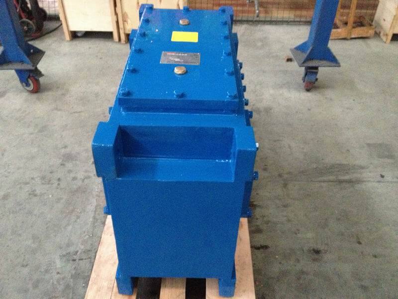 B2HV09 Vertical mounted GEAR REDUCER